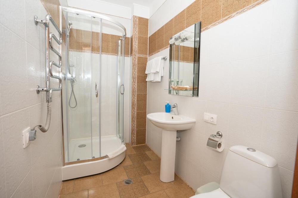 קייב Hotel Piano מראה חיצוני תמונה